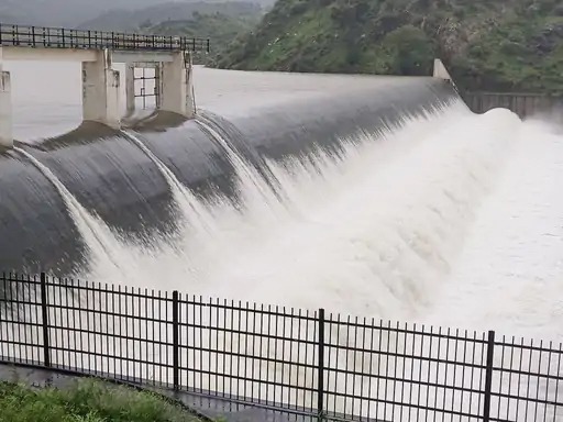 राजसमंद के पांच बांध ओवरफ्लो, झील में शुरू हुई पानी की आवक राजसमंद के पांच बांध ओवरफ्लो, झील में शुरू हुई पानी की आवक