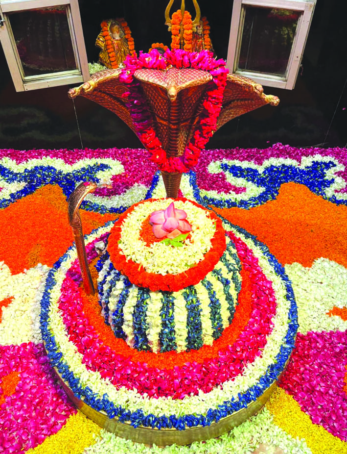 श्रावण के सोमवार को किया भगवान श्री तिलभाण्डेश्वर महादेव का श्रृंगार श्रावण के सोमवार को किया भगवान श्री तिलभाण्डेश्वर महादेव का श्रृंगार