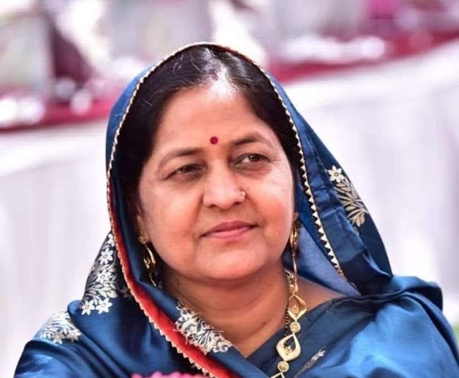 सांसद सीमा द्विवेदी