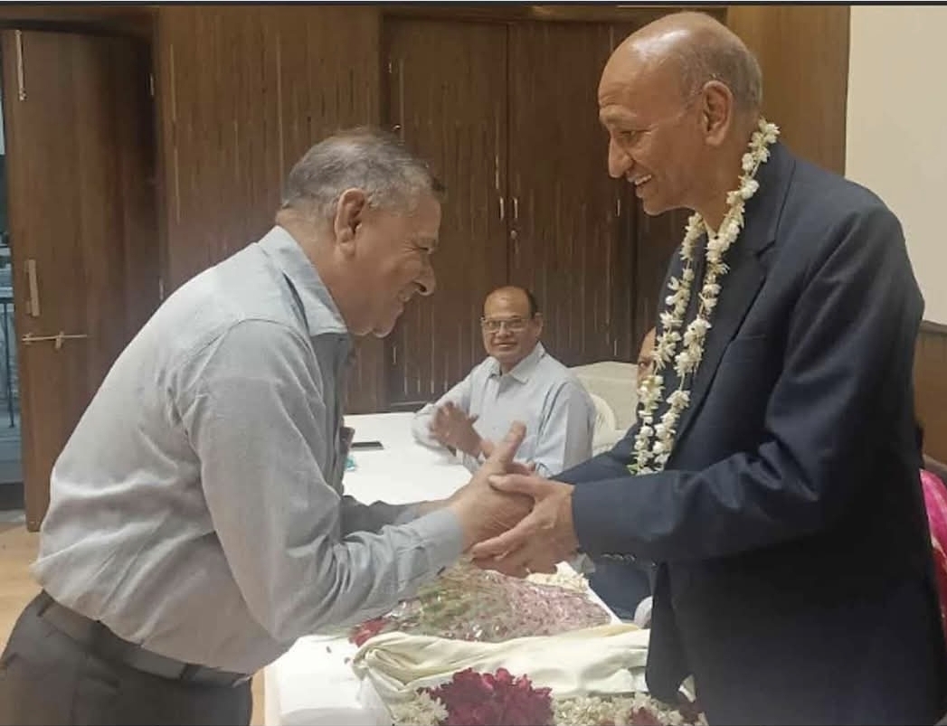 ऐसी पढ़ाई भी क्या काम की, जिससे परिवार ही टूट जाए?