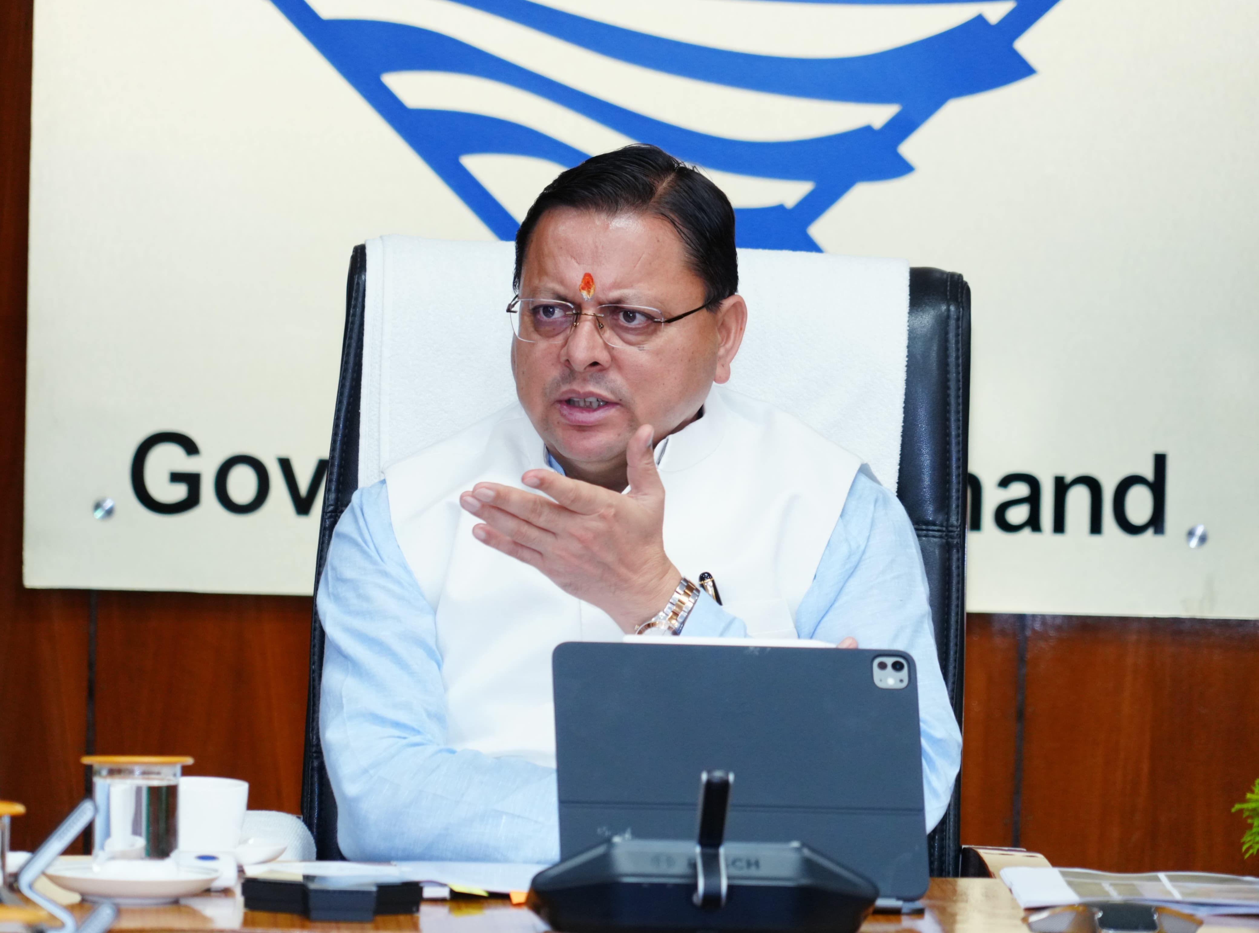 मुख्यमंत्री शहरी विकास विभाग की योजनाओं की समीक्षा बैठक करते। मुख्यमंत्री शहरी विकास विभाग की योजनाओं की समीक्षा बैठक करते।