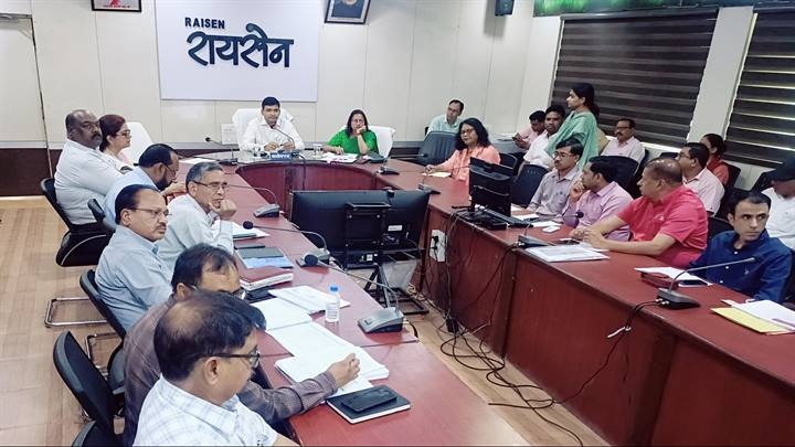 सीएम हेल्पलाईन, विभागीय गतिविधियों और योजनाओं की प्रगति की समीक्षा सीएम हेल्पलाईन, विभागीय गतिविधियों और योजनाओं की प्रगति की समीक्षा
