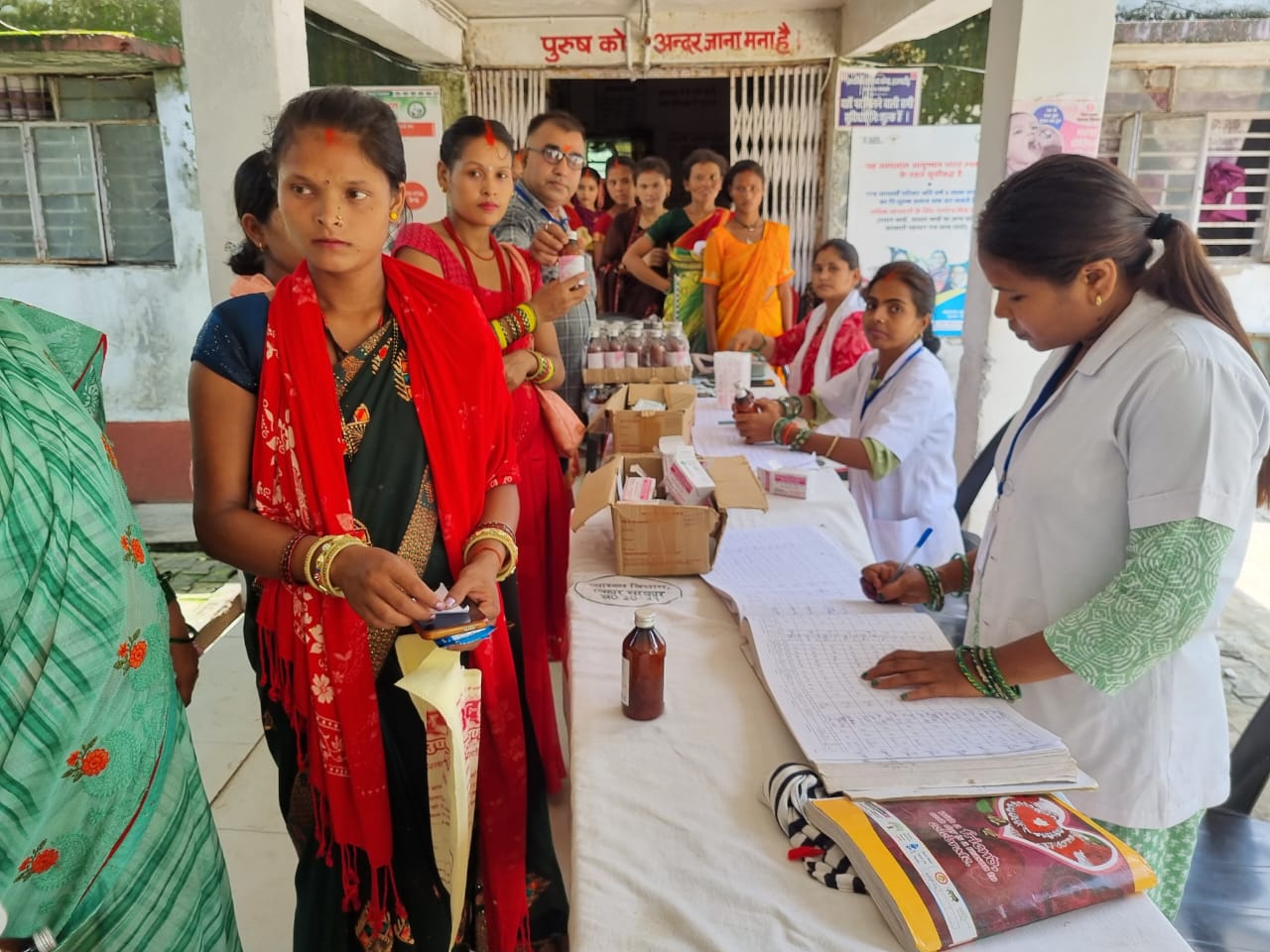 जच्चा-बच्चा के स्वास्थ्य के लिए समय पर प्रसव पूर्व जाँच जरूरी: सीएस डॉ विजय कुमार जच्चा-बच्चा के स्वास्थ्य के लिए समय पर प्रसव पूर्व जाँच जरूरी: सीएस डॉ विजय कुमार