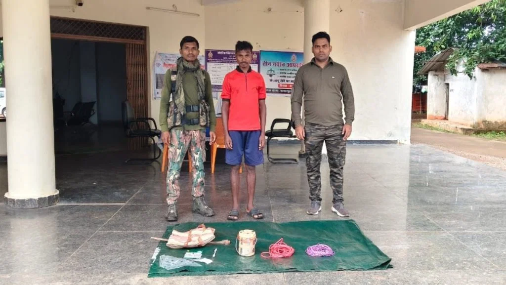 पुलिस गिरफ्त में जनताना सरकार का उपाध्यक्ष मोड़ियम सुक्कू