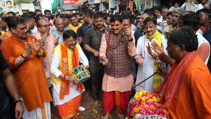 महाकाल की सवारी में मुख्यमंत्री