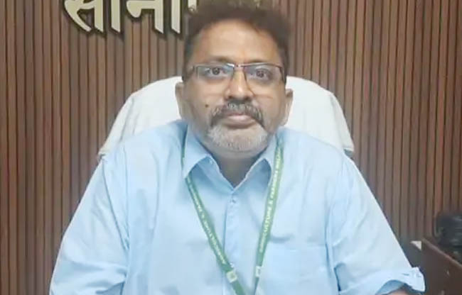 सोनीपत:कृषि उपनिदेशक डॉ. पवन शर्मा जानकारी देते हुए