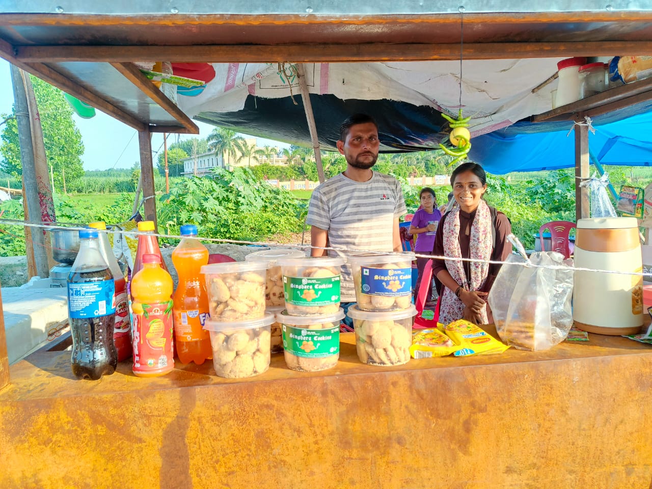 स्वयं सहायता समूह का स्टॉल स्वयं सहायता समूह का स्टॉल