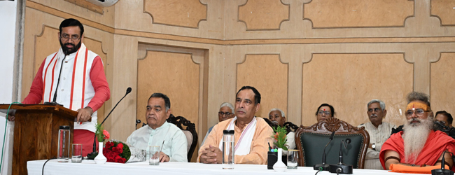हरियाणाा के मुख्यमंत्री नायब सैनी विभाजन विभिषिका कार्यक्रम की बैैठक लेते हुए