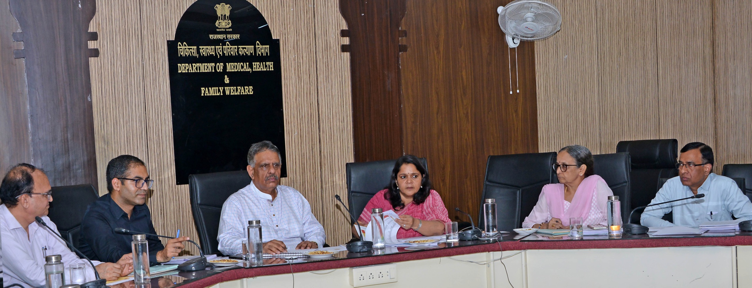 मौसमी बीमारियों का हो प्रभावी प्रबंधनः चिकित्सा मंत्री मौसमी बीमारियों का हो प्रभावी प्रबंधनः चिकित्सा मंत्री