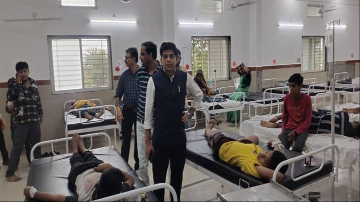 एसडीएम ने अस्पताल पहुंचकर की निगरानी एसडीएम ने अस्पताल पहुंचकर की निगरानी