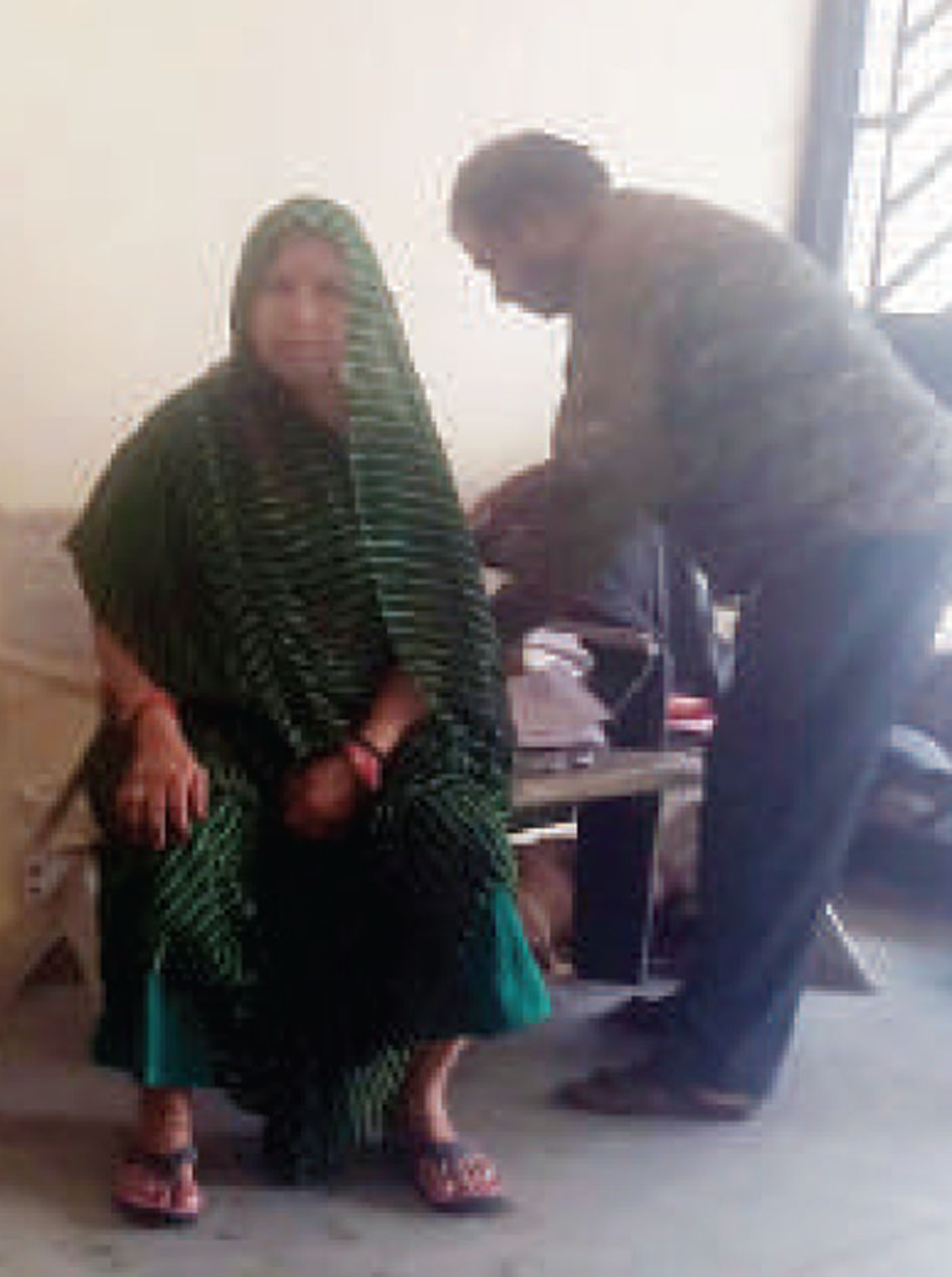 महिला की चेन चोरी