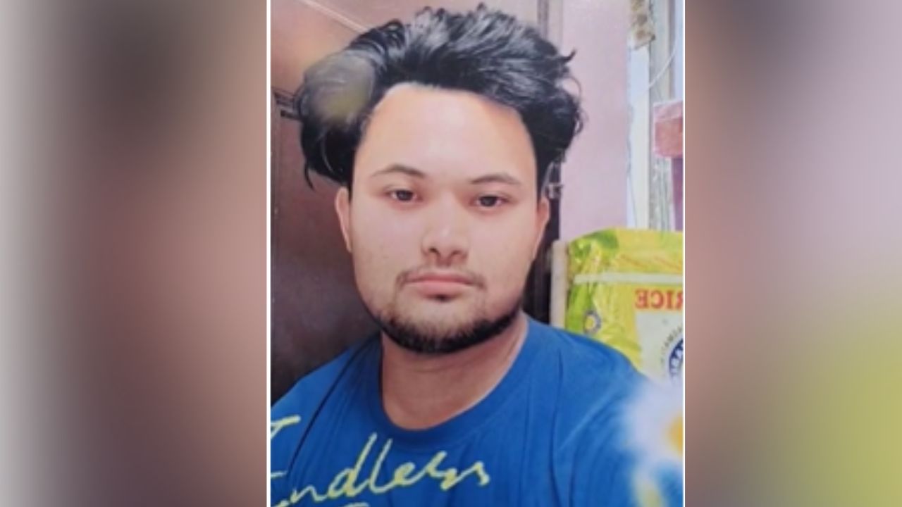 धर्मतला रैली में शामिल होने गया हावड़ा का युवक अब तक लापता धर्मतला रैली में शामिल होने गया हावड़ा का युवक अब तक लापता