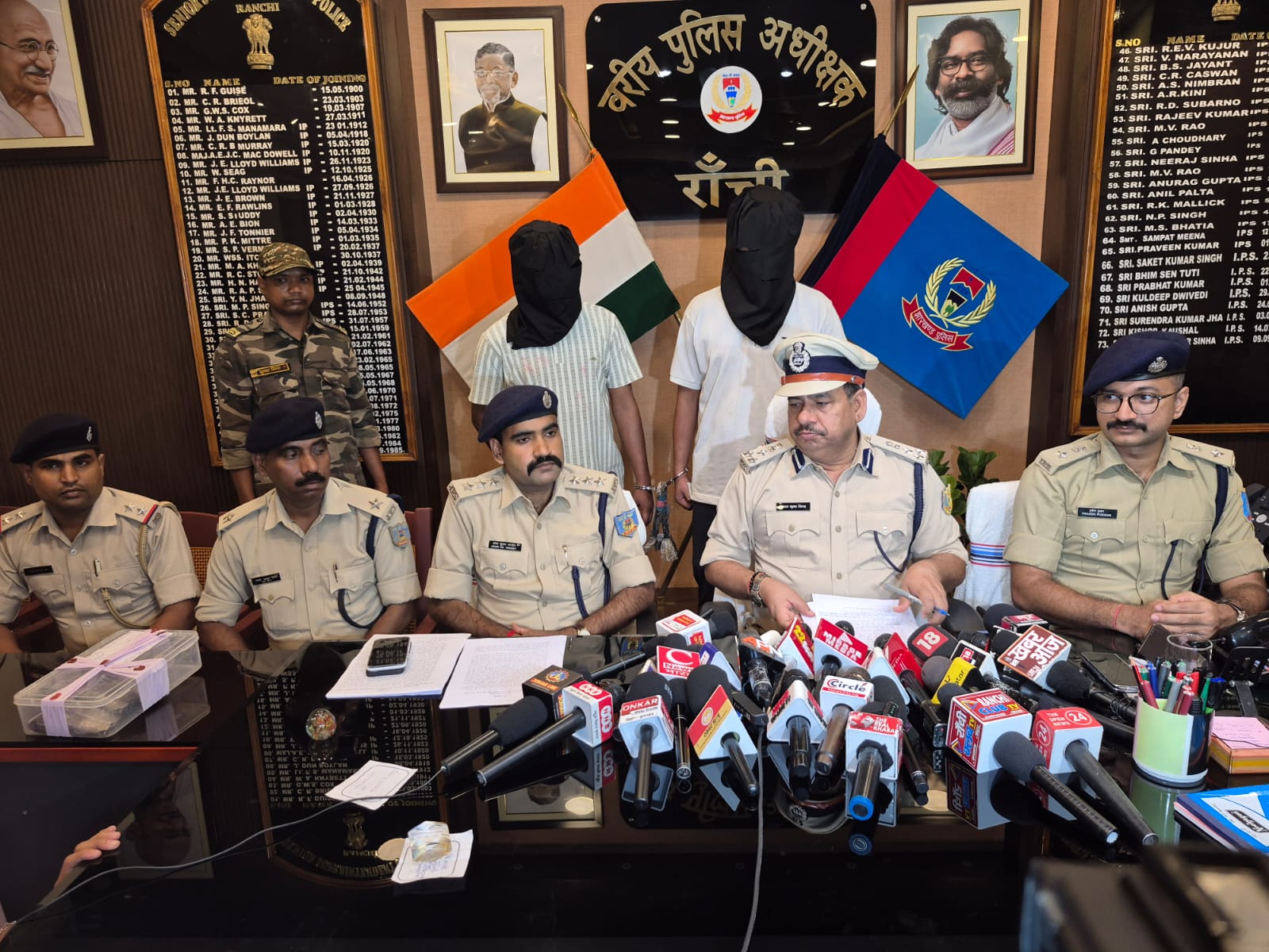 एसएसपी जानकारी देते हुए एसएसपी जानकारी देते हुए
