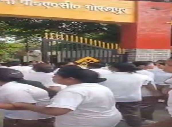 महिला रिक्रूट्स से महिला रिक्रूट्स से