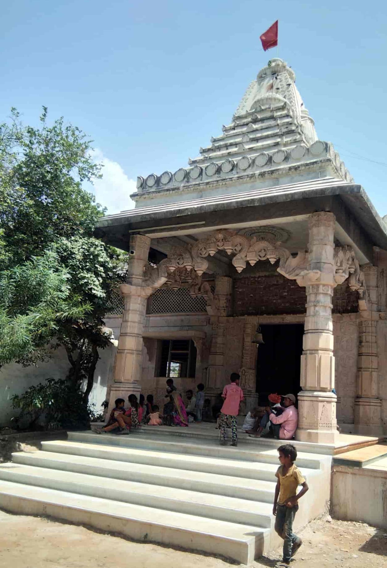 हनुमंत निवास आश्रम पीपलखूंटा