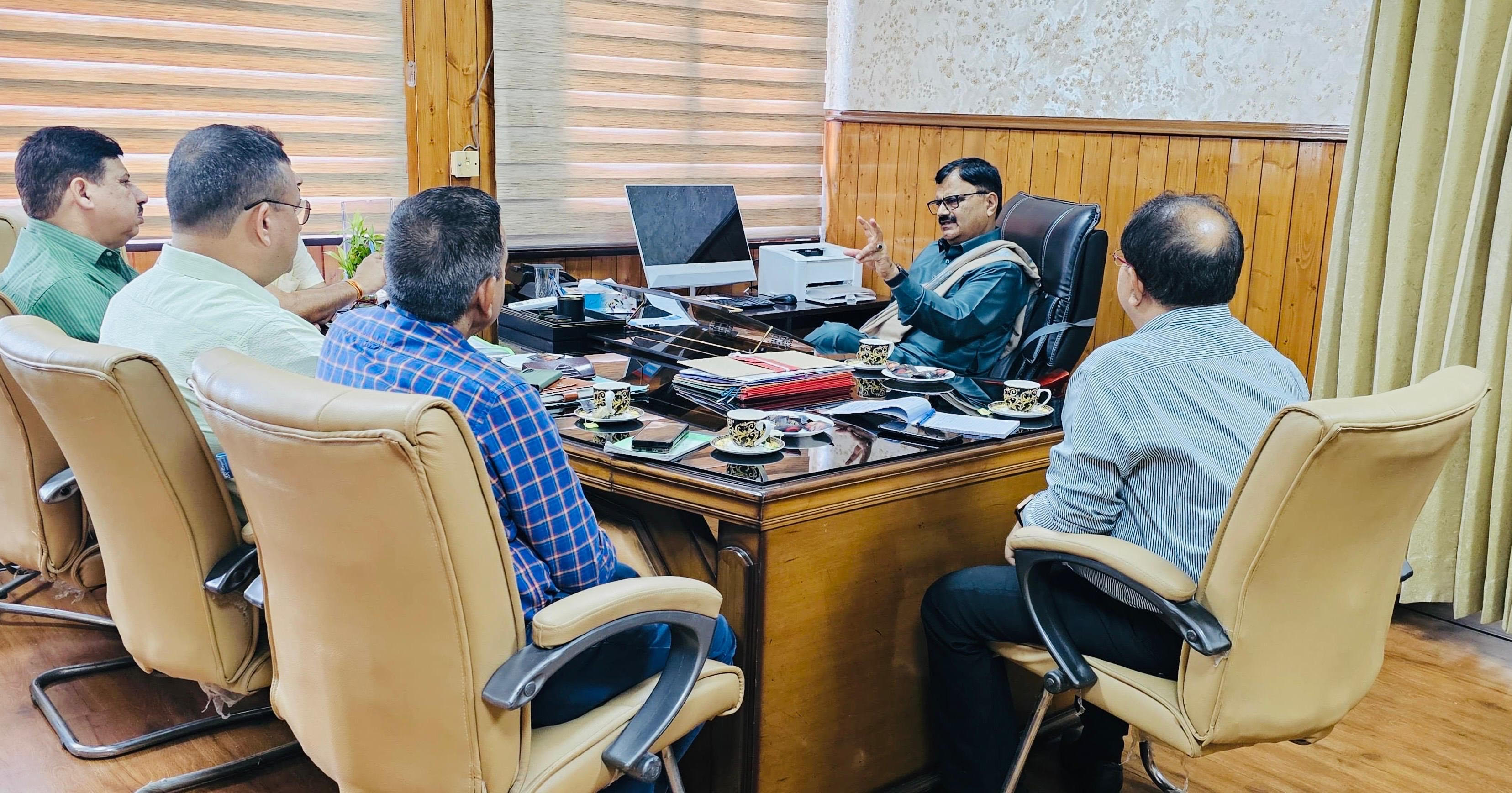 Jal Shakti Minister reviews water supply management and infrastructure development in Jammu, discusses water recharge strategy Jal Shakti Minister reviews water supply management and infrastructure development in Jammu, discusses water recharge strategy