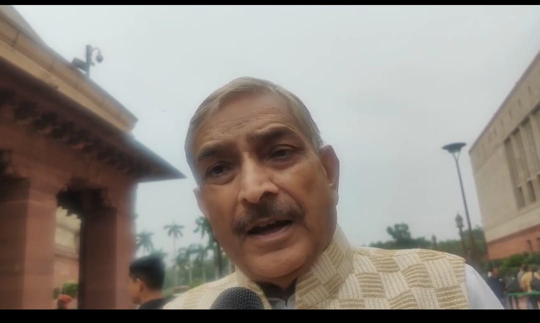 कांग्रेस नेता प्रमोद तिवारी बीएसी की बैठक में चर्चा किए गए विषयों की जानकारी देते हुए कांग्रेस नेता प्रमोद तिवारी बीएसी की बैठक में चर्चा किए गए विषयों की जानकारी देते हुए