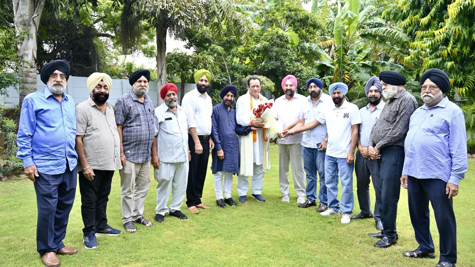 सिख धर्म के प्रमुख तीर्थ स्थल वरिष्ठजन तीर्थयात्रा में शामिल करने पर समाज प्रबुद्धजनों ने मंत्री कुमावत का किया सम्मान सिख धर्म के प्रमुख तीर्थ स्थल वरिष्ठजन तीर्थयात्रा में शामिल करने पर समाज प्रबुद्धजनों ने मंत्री कुमावत का किया सम्मान