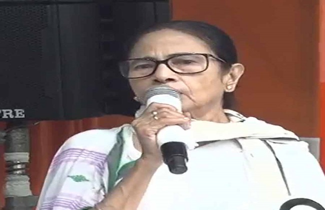 पश्चिम बंगाल की मुख्यमंत्री ममता बनर्जी पश्चिम बंगाल की मुख्यमंत्री ममता बनर्जी