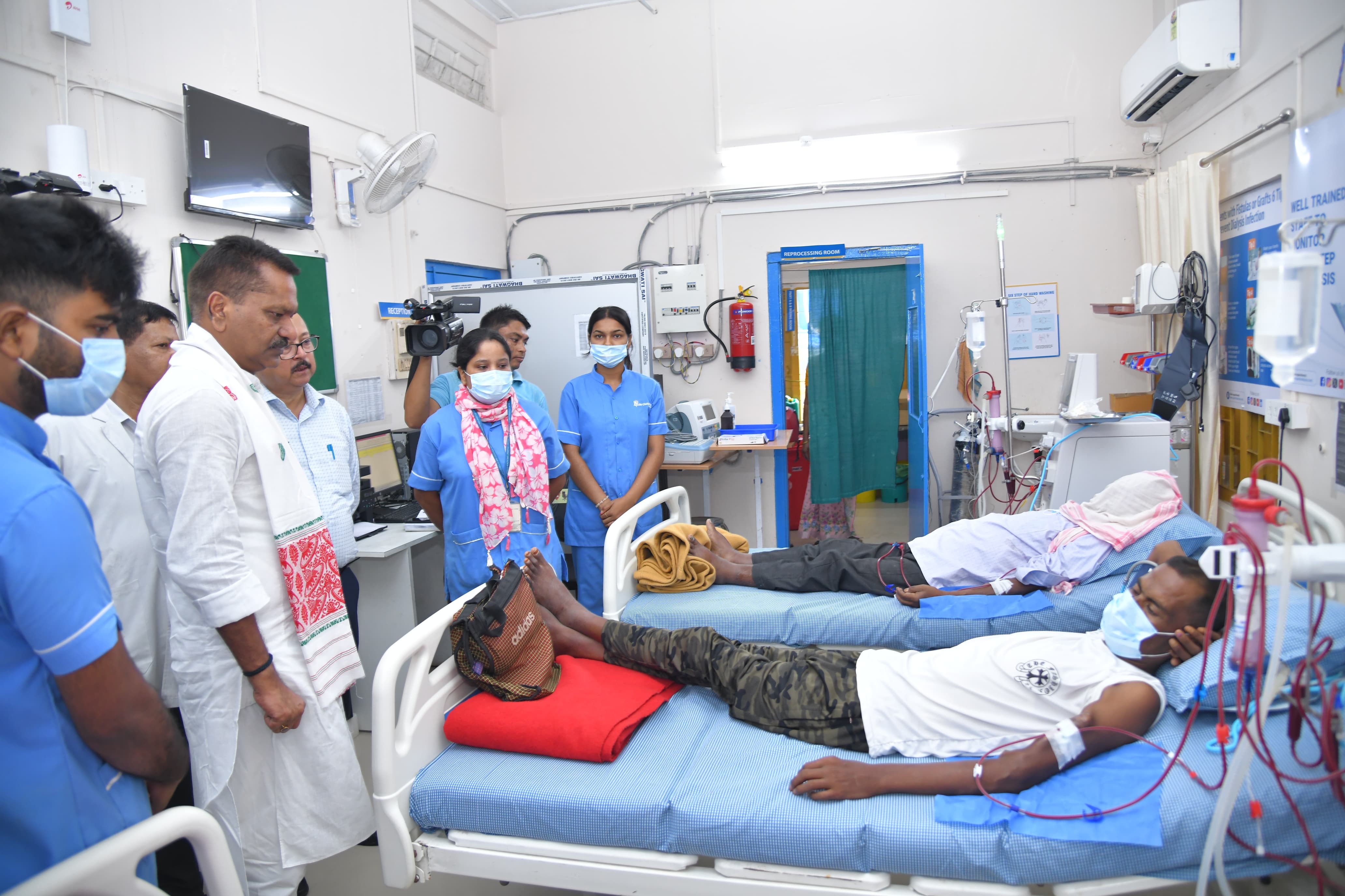 दरंग और उदालगुरी में स्वास्थ्य एवं सिंचाई परियोजनाओं का निरीक्षण करते हुए मंत्री अशोक सिंघल। दरंग और उदालगुरी में स्वास्थ्य एवं सिंचाई परियोजनाओं का निरीक्षण करते हुए मंत्री अशोक सिंघल।