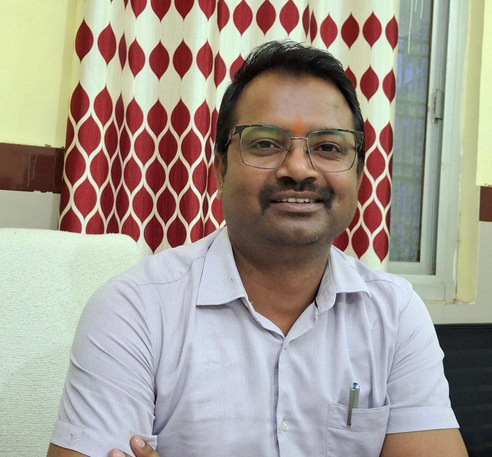 दमोह-दमोह में भी पीएम श्री एयर ऐंबूलेंस की सुविधा उपलब्ध दमोह-दमोह में भी पीएम श्री एयर ऐंबूलेंस की सुविधा उपलब्ध