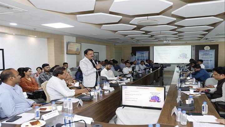इंदौरः मिशन एक्सपोर्ट फ्रॉम एमपी के अंतर्गत हुआ कॉफी विद एक्सपोर्टर्स कार्यक्रम इंदौरः मिशन एक्सपोर्ट फ्रॉम एमपी के अंतर्गत हुआ कॉफी विद एक्सपोर्टर्स कार्यक्रम
