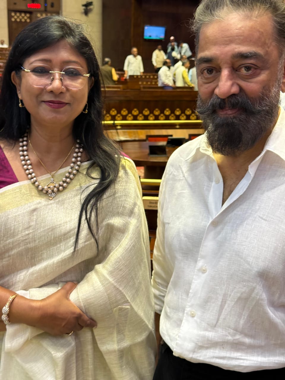 सांसद महुआ माजी और कमल हासन