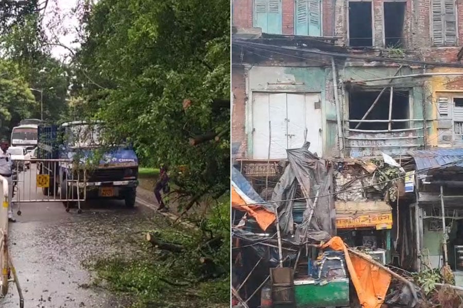 मकान गिरा मकान गिरा