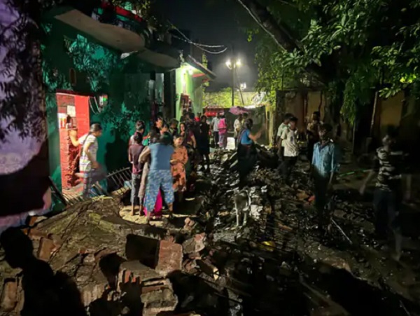 मैहर: BSNL कार्यालय की बाउंड्री गिरने से युवती और गौवंश की मौत मैहर: BSNL कार्यालय की बाउंड्री गिरने से युवती और गौवंश की मौत