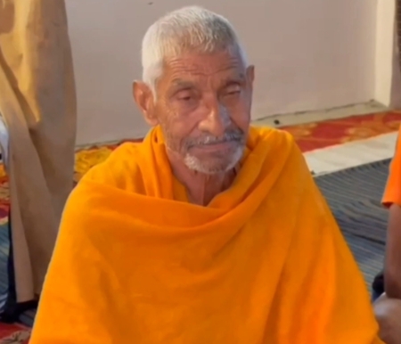 77 व 71 वर्षीय बुजुर्ग कावड़ियों ने हरिद्वार से पैदल चलकर पूरी की कावड़ यात्रा 77 व 71 वर्षीय बुजुर्ग कावड़ियों ने हरिद्वार से पैदल चलकर पूरी की कावड़ यात्रा