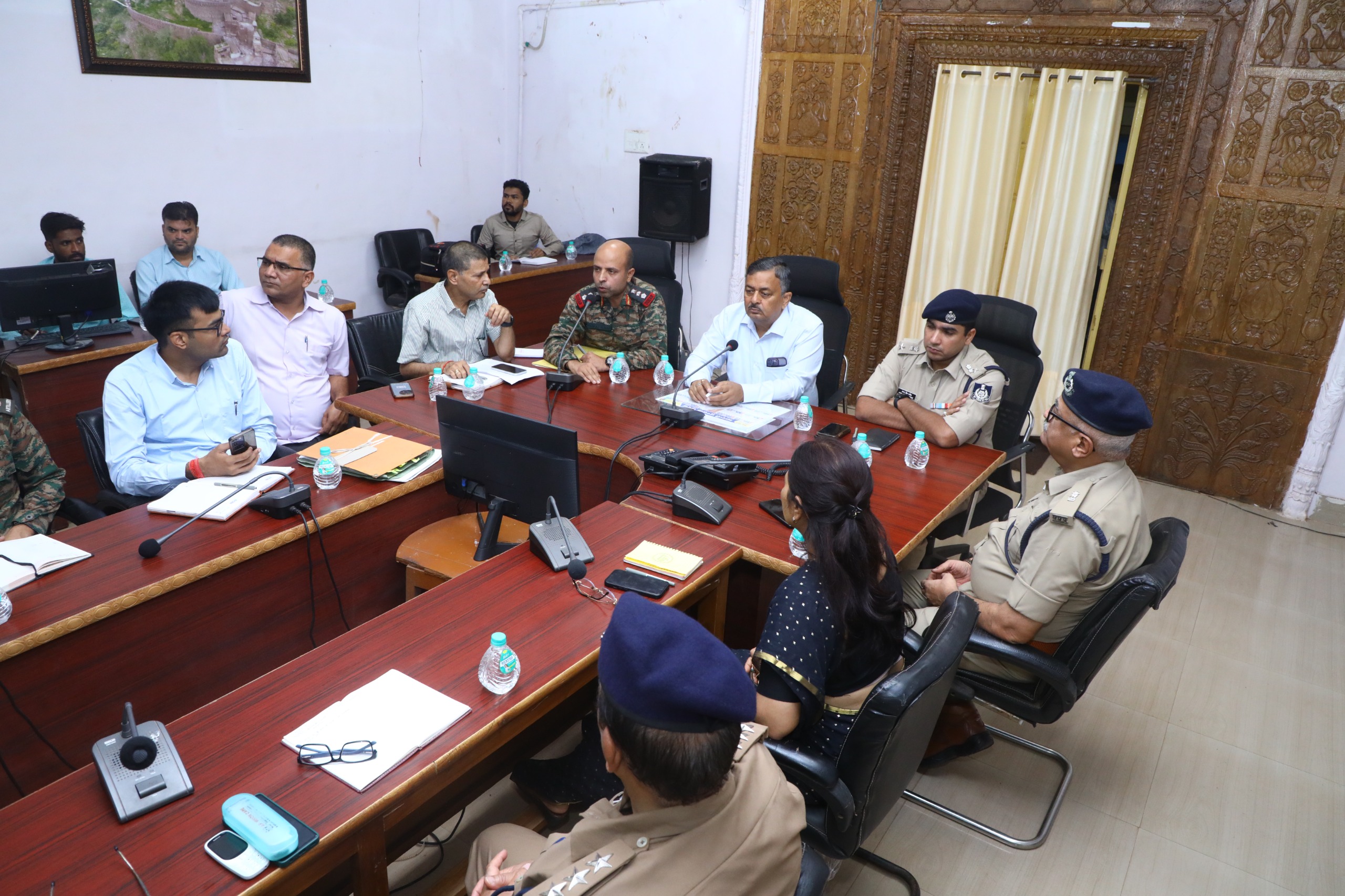 व्यवस्थाओं को लेकर बैठक आयोजित व्यवस्थाओं को लेकर बैठक आयोजित