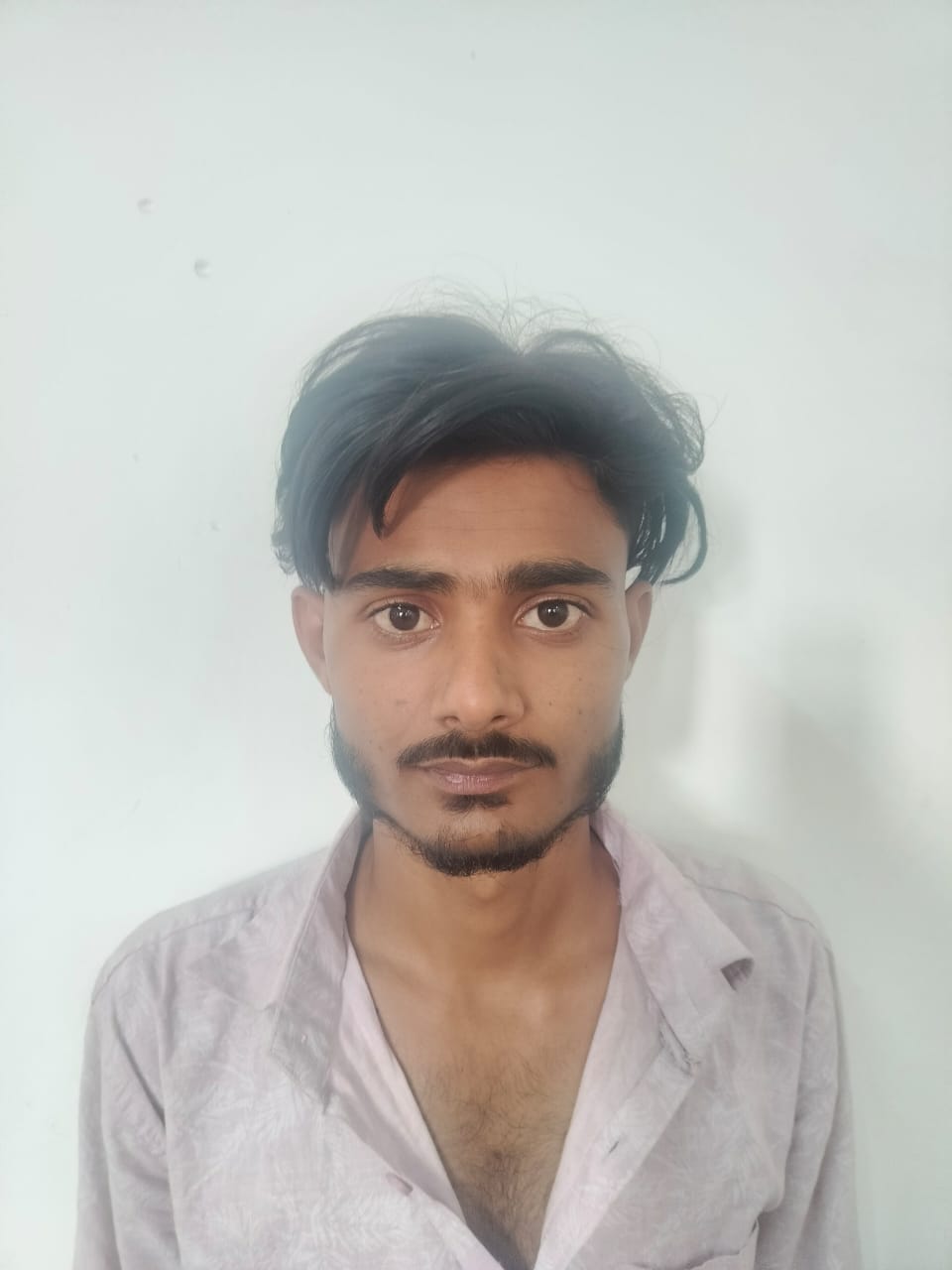 एक ठग और तीन बाल अपचारी पकड़े गए एक ठग और तीन बाल अपचारी पकड़े गए