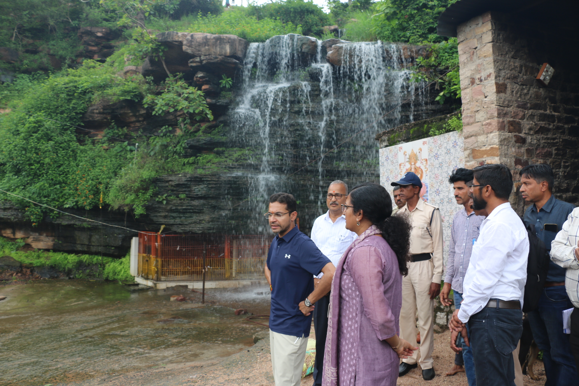अशोकनगर: चंदेरी और करीला धाम जुड़ेंगे ओरछा टूरिस्ट सर्किट से अशोकनगर: चंदेरी और करीला धाम जुड़ेंगे ओरछा टूरिस्ट सर्किट से