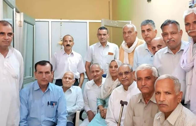 सोनीपत श्रद्धांजलि सभा में उपस्थित भूतपूर्व सैनिक संगठन के पदाधिकारी। सोनीपत श्रद्धांजलि सभा में उपस्थित भूतपूर्व सैनिक संगठन के पदाधिकारी।