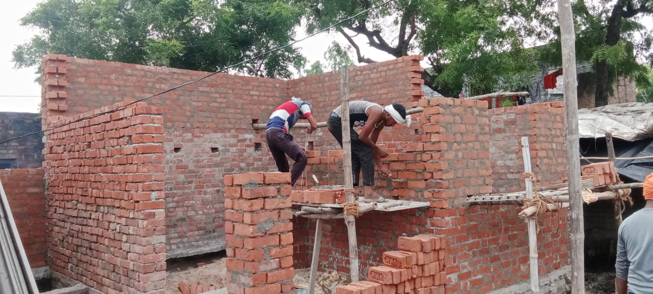 जीरो पावर्टी की पहली लाभार्थी रूबी का आवास बनता हुआ। जीरो पावर्टी की पहली लाभार्थी रूबी का आवास बनता हुआ।