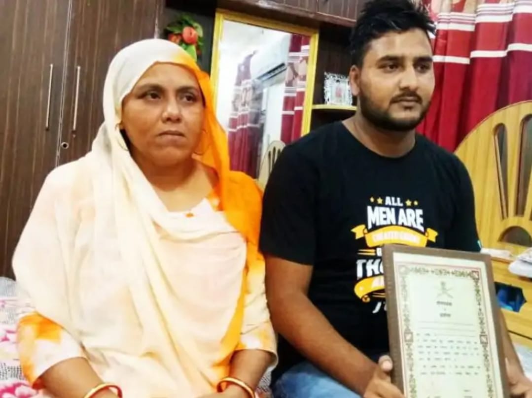 आबिद खां ने मनवाया था पाक घुसपैठियों को अपने पराक्रम का लोहा, 17 घुसपैठियों को खत्म कर हुए शहीद आबिद खां ने मनवाया था पाक घुसपैठियों को अपने पराक्रम का लोहा, 17 घुसपैठियों को खत्म कर हुए शहीद