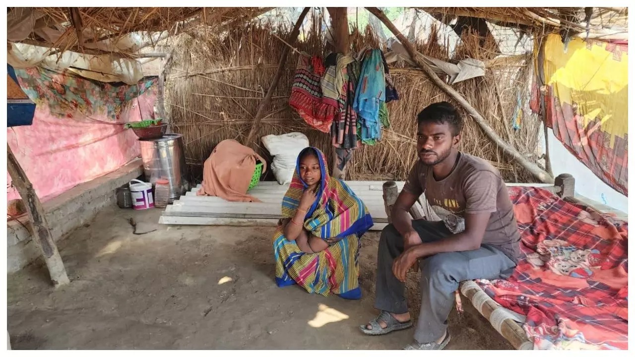 गोसाईगंज की रूबी परिवार के साथ गोसाईगंज की रूबी परिवार के साथ