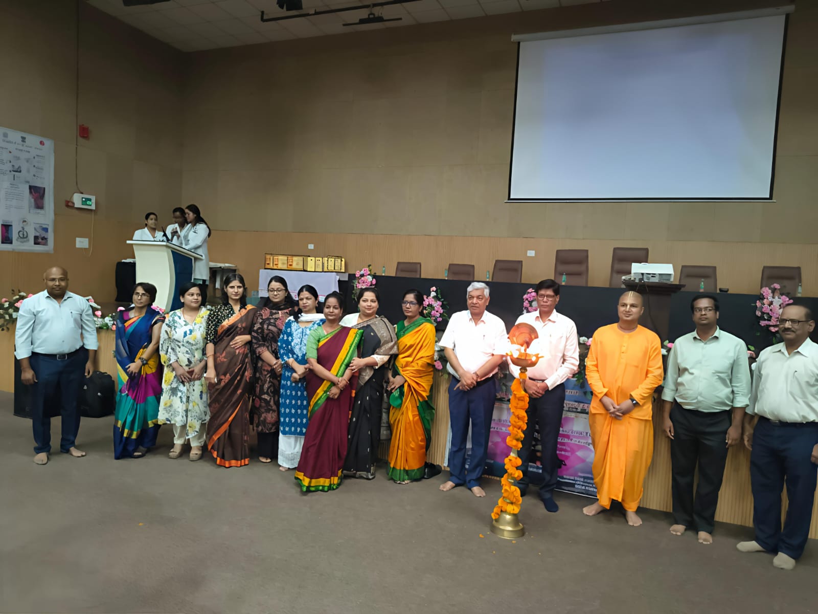 मोतीलाल नेहरू मेडिकल कॉलेज में आयोजित संगोष्ठी का छाया चित्र मोतीलाल नेहरू मेडिकल कॉलेज में आयोजित संगोष्ठी का छाया चित्र