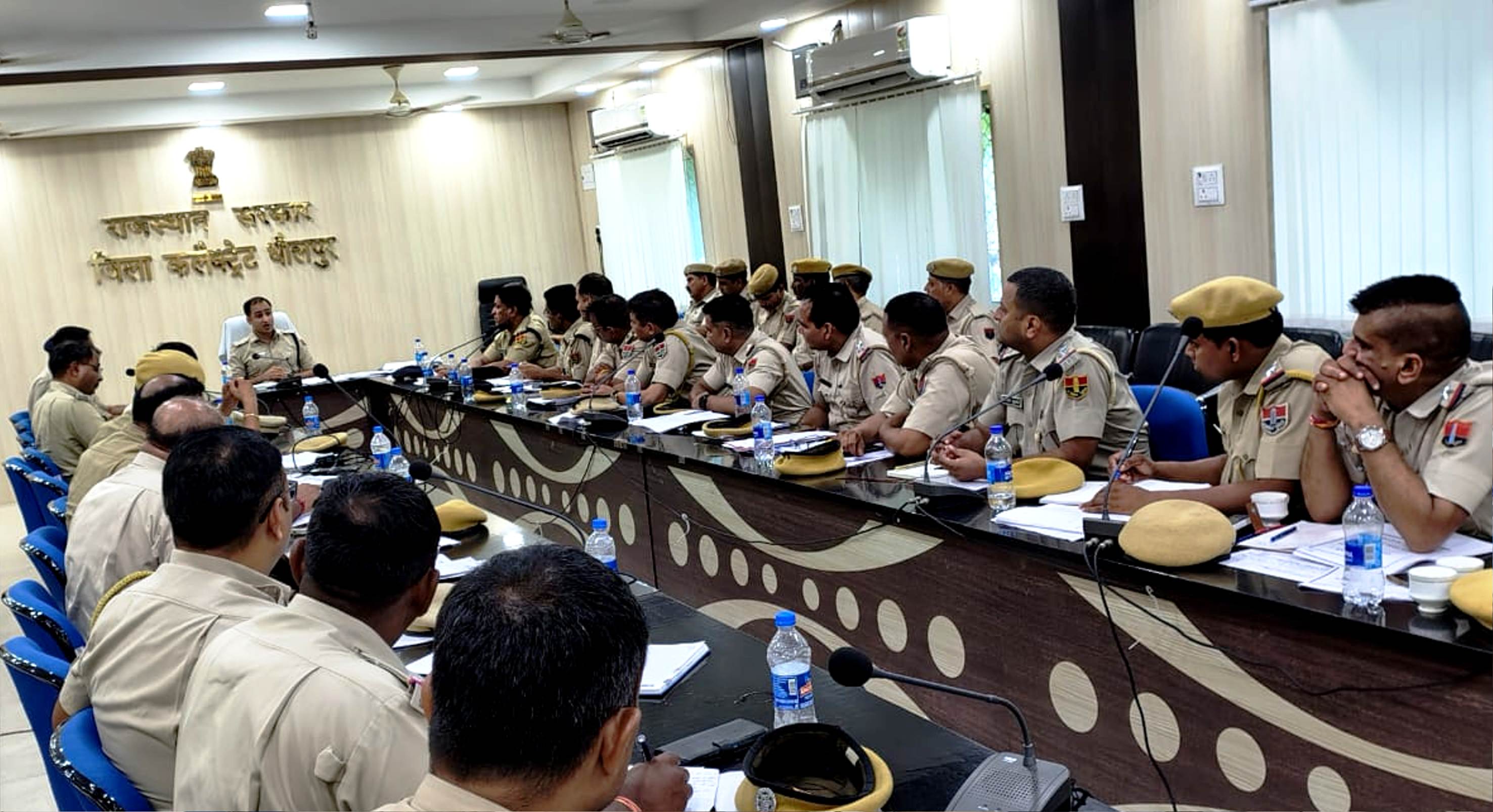कानून व्यवस्था प्राथमिकता,अपराधियों पर कसेगी नकेल कानून व्यवस्था प्राथमिकता,अपराधियों पर कसेगी नकेल