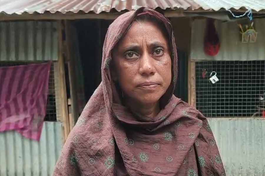 गिरफ्तार महिला गिरफ्तार महिला