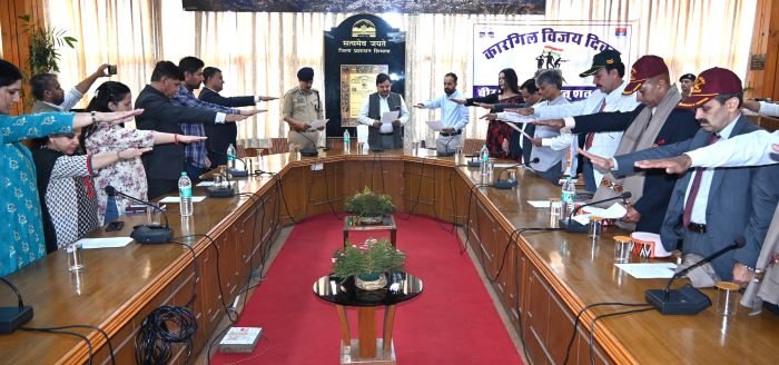 कारगिल विजय दिवस पर भूतपूर्व सैनिकों ने साझा किए अपने अनुभव कारगिल विजय दिवस पर भूतपूर्व सैनिकों ने साझा किए अपने अनुभव