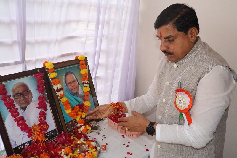 मुख्यमंत्री डॉ. मोहन यादव ने दी स्व. जीवनदास बागरी को श्रद्धांजलि