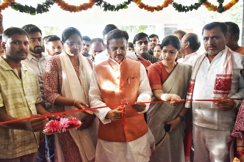 रीवा : उप मुख्यमंत्री शुक्ल ने एसडीएम हुजूर कार्यालय भवन का किया लोकार्पण रीवा : उप मुख्यमंत्री शुक्ल ने एसडीएम हुजूर कार्यालय भवन का किया लोकार्पण