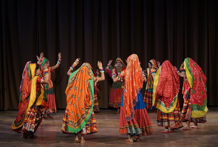 मप्र जनजातीय संग्रहालय में बंजारा समुदाय के नृत्य रामत की हुईं प्रस्तुतियां
