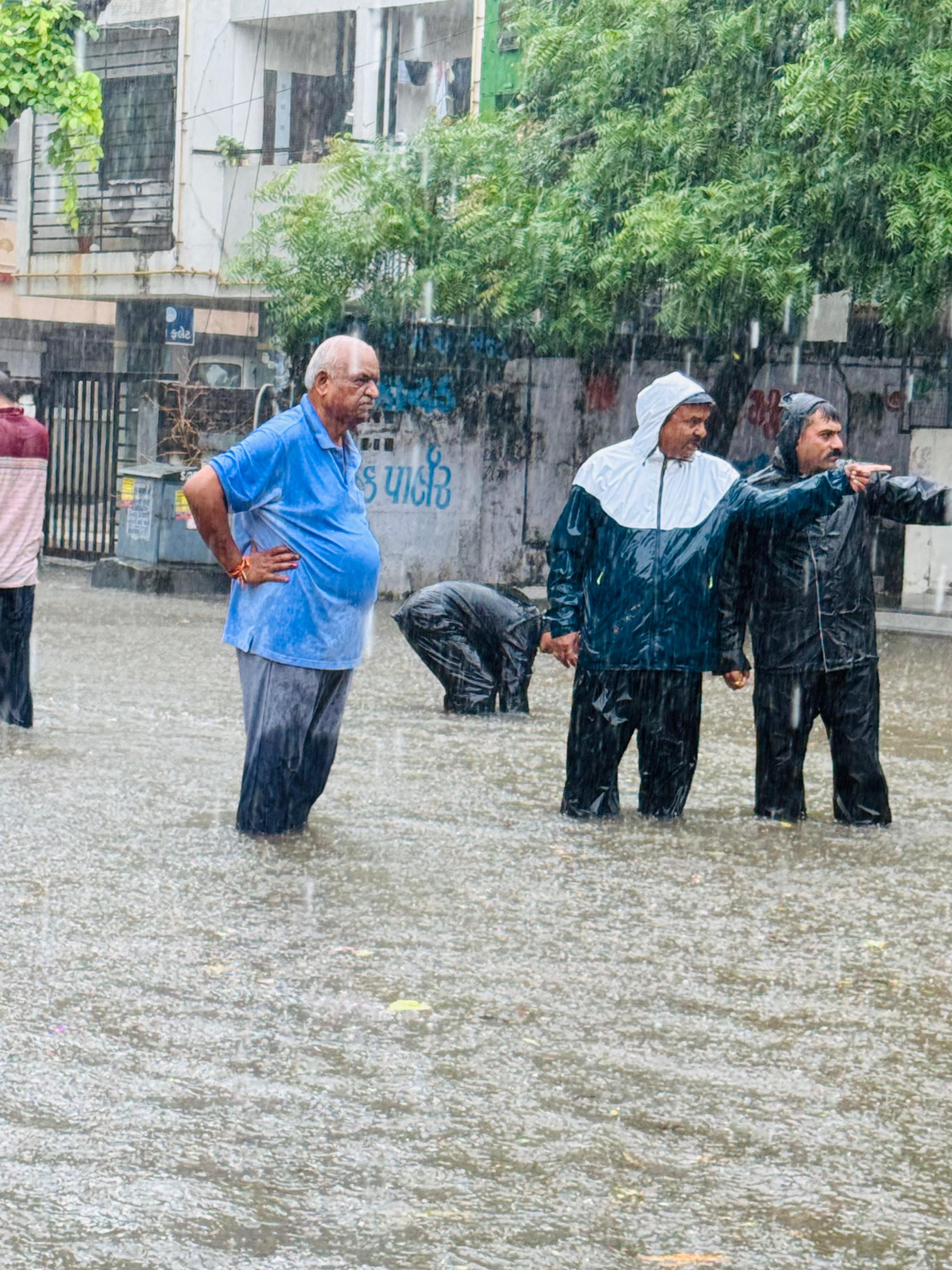 गुजरात राज्य में व्यापक बारिश गुजरात राज्य में व्यापक बारिश