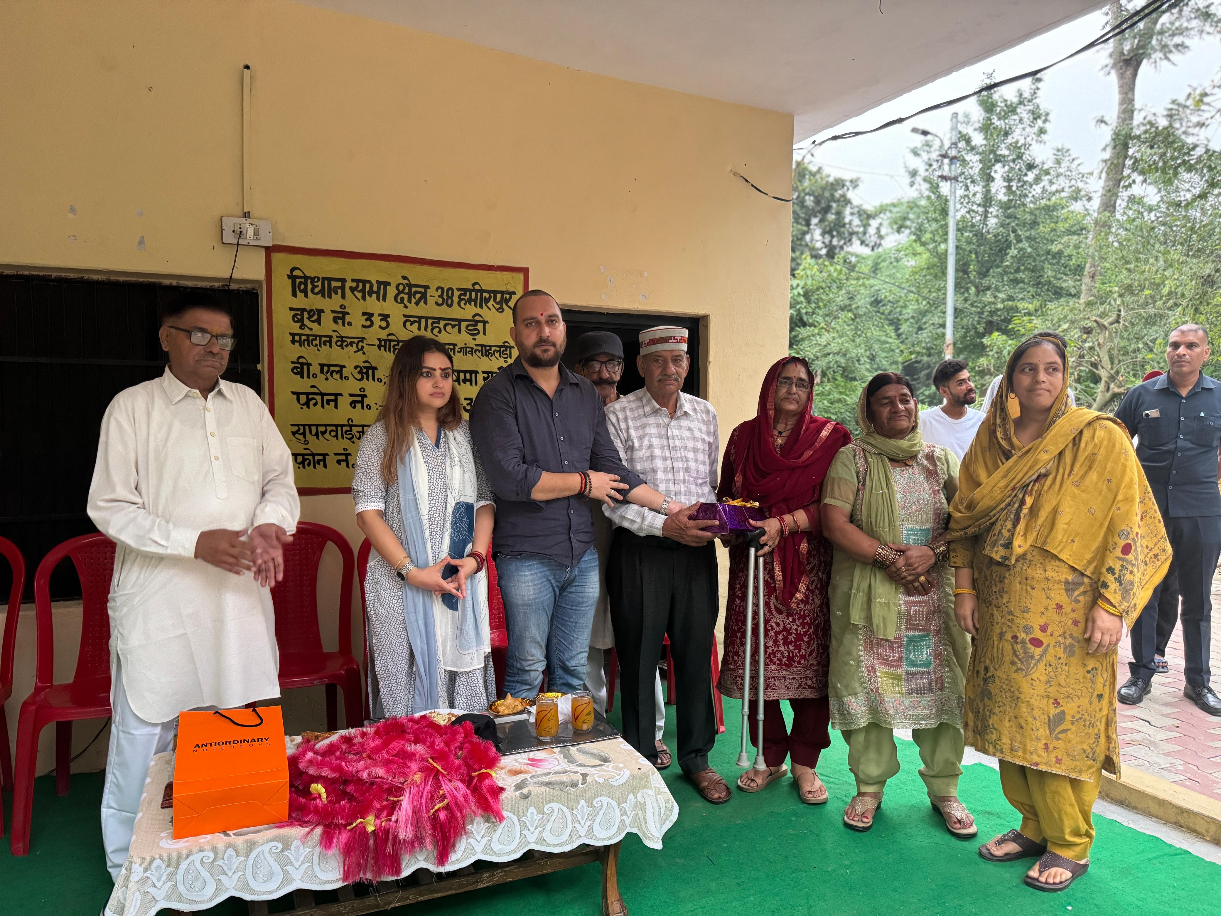 विधायक आशीष शर्मा ने लाहलड़ी गांव में जिम का किया उद्घाटन विधायक आशीष शर्मा ने लाहलड़ी गांव में जिम का किया उद्घाटन