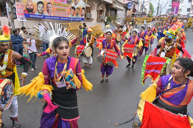 भगवान महाकाल की सवारी में प्रस्तुतियां
