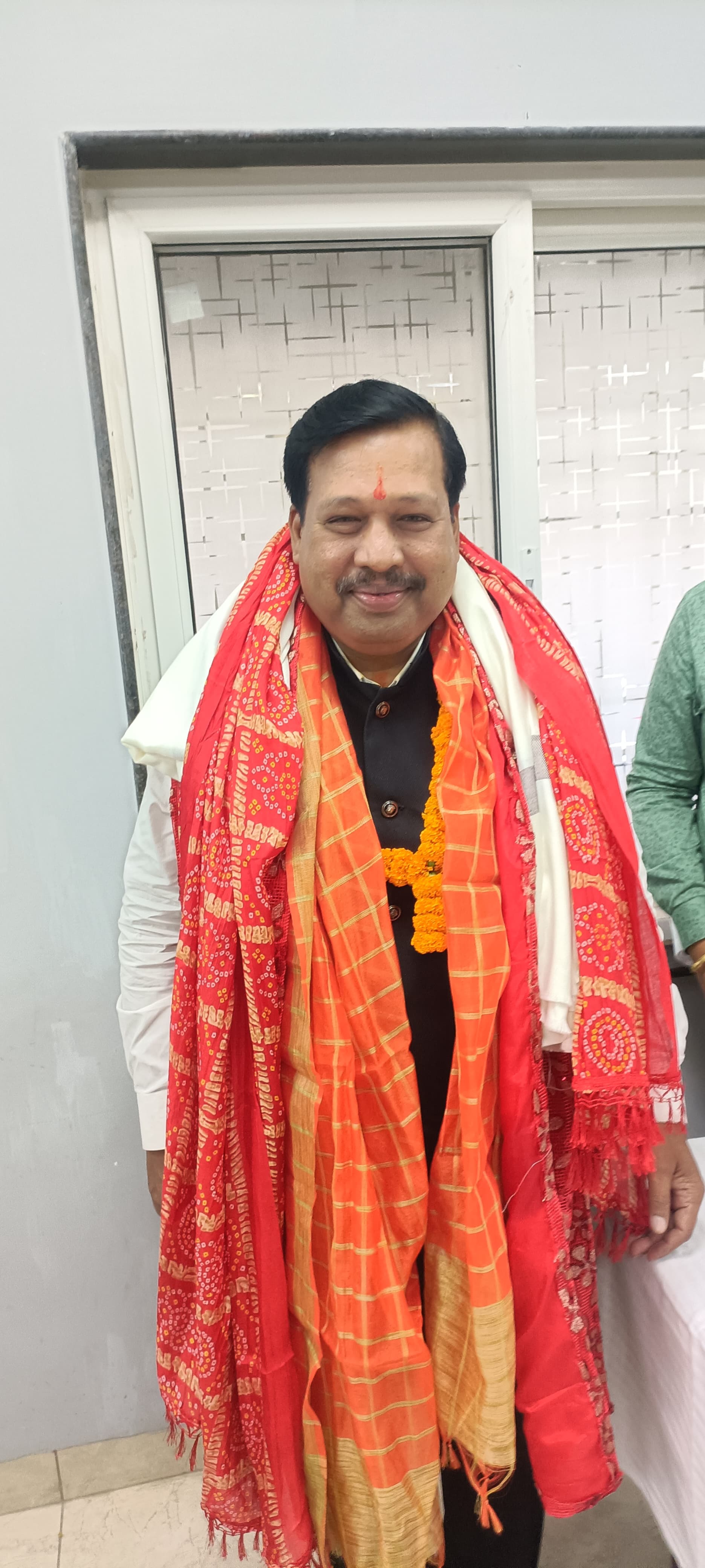 नवनिर्वाचित अध्यक्ष सज्जन पाड़िया