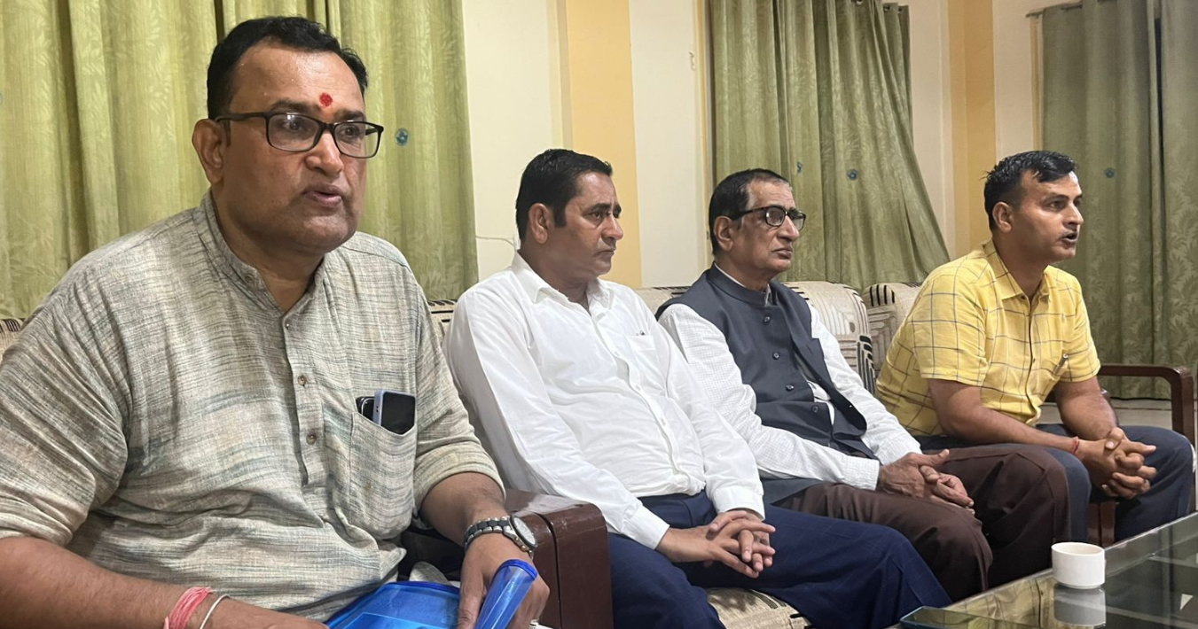 आचार्य की पुण्यतिथि पर आयोजित होगी संगोष्ठी, पूर्व मुख्यमंत्री गहलाेत आएंगे आचार्य की पुण्यतिथि पर आयोजित होगी संगोष्ठी, पूर्व मुख्यमंत्री गहलाेत आएंगे