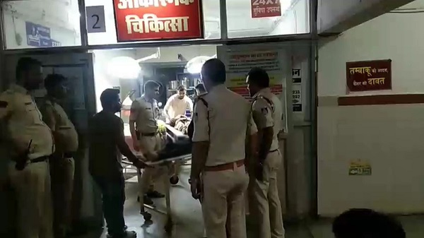 कटनी में चाकूबाजी से दो की मौत, एक गंभीर कटनी में चाकूबाजी से दो की मौत, एक गंभीर
